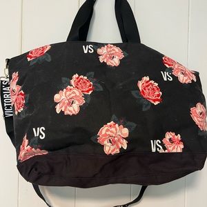 VS floral duffel